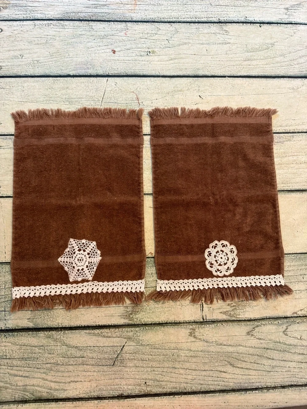 Vinatge Cannon royal family brown crochet finger hand towels.